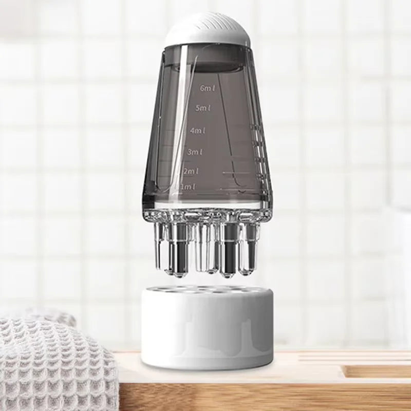Scalp Oil Applicator Comb – Roller Massage & Precise Dosing